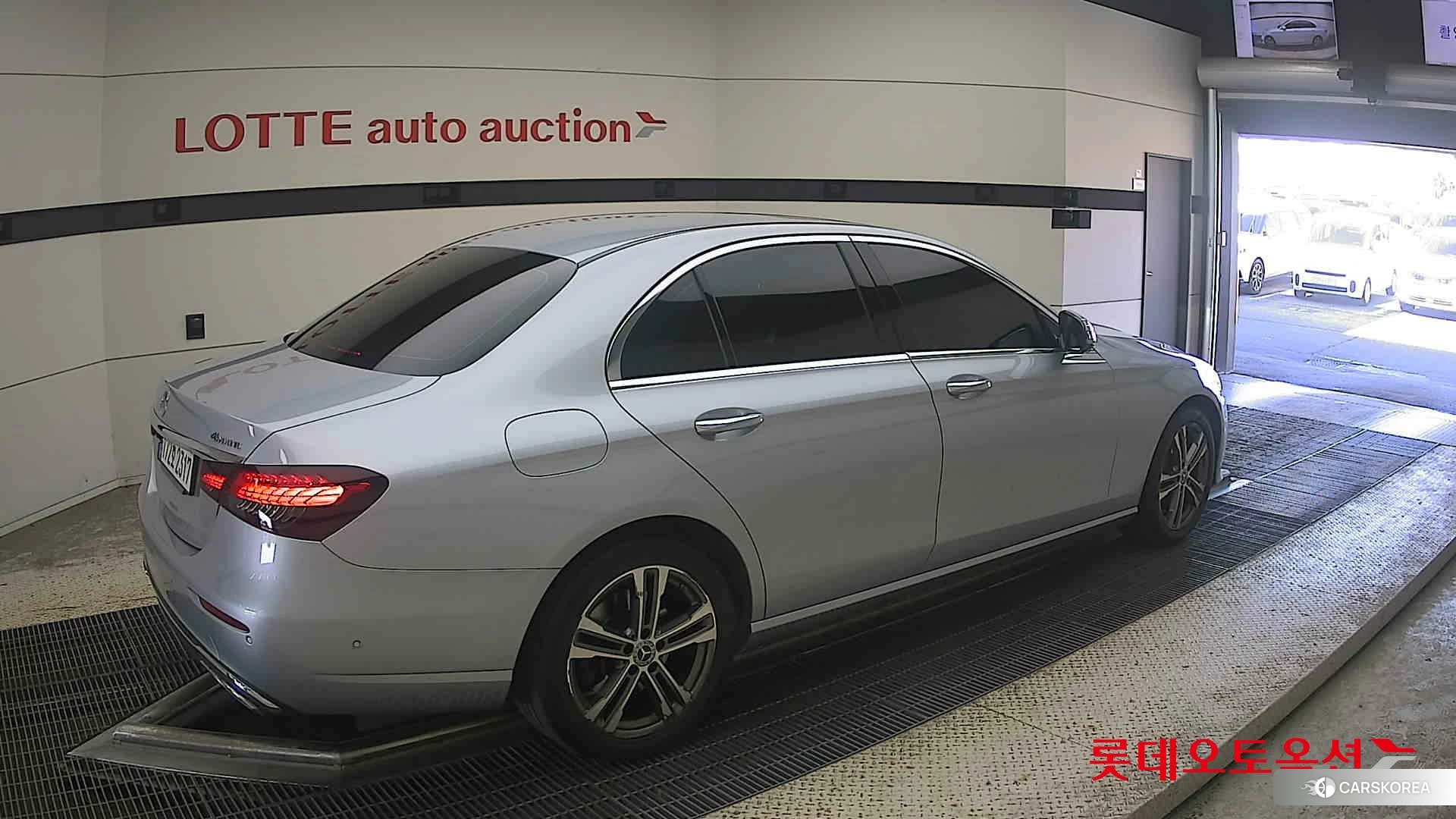 Mercedes-Benz Mercedes-Benz E350 4MATIC id 4989966 из Кореи 10