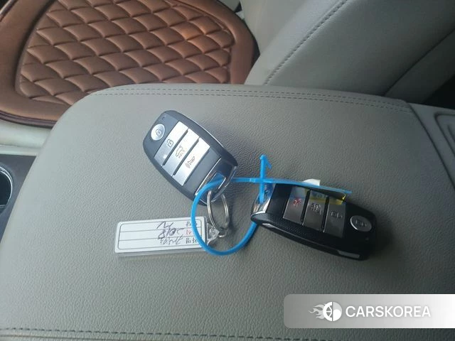 Kia The New Carnival id 4895610 из Кореи 10