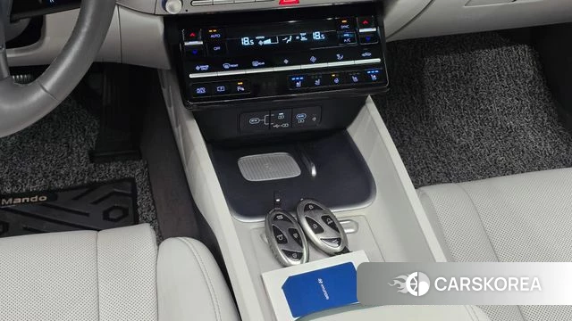 Hyundai Grandeur Hybrid (GN7) id 4965318 из Кореи 10