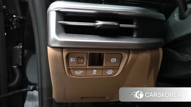 Hyundai Grandeur Hybrid (GN7) id 4980186 из Кореи 10