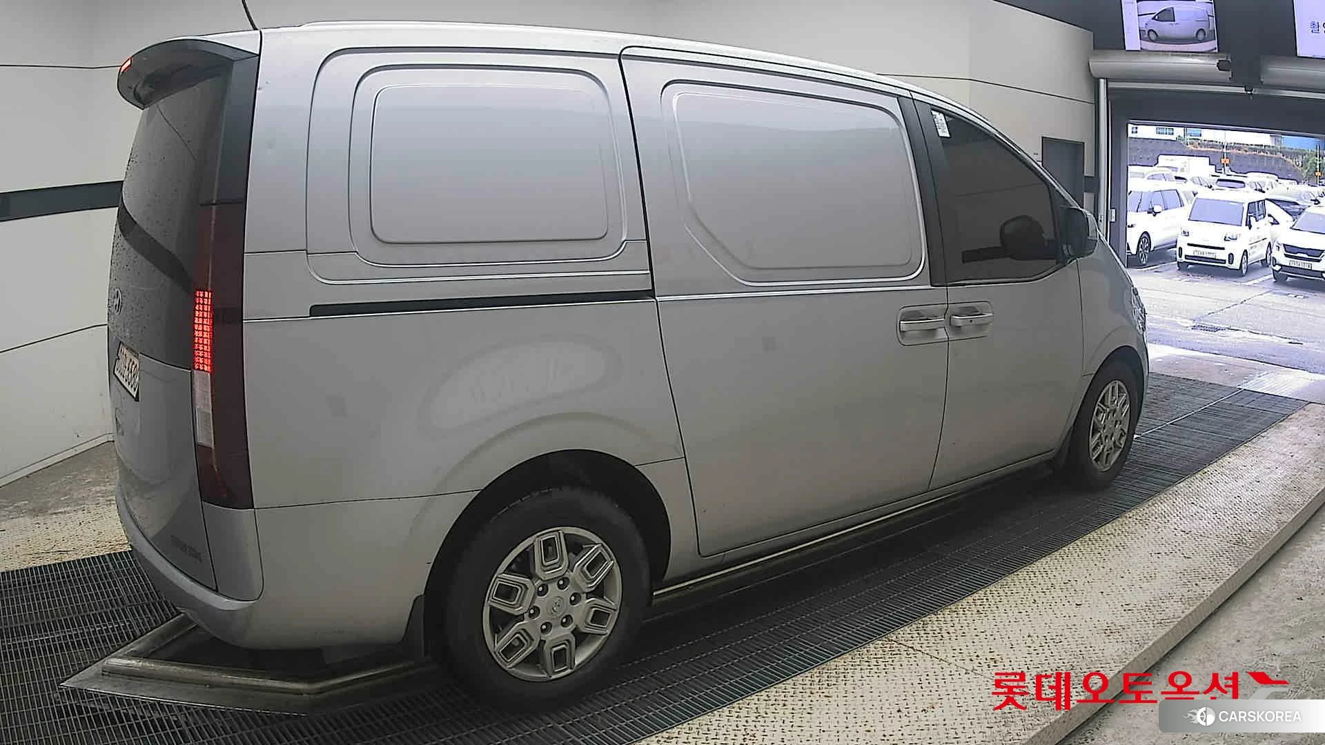 Hyundai Staria id 4984699 из Кореи 10