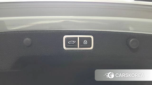 Hyundai Grandeur (GN7) id 4740233 из Кореи 10