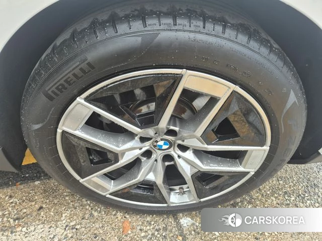 BMW 5 Series (G60) id 4980711 из Кореи 10