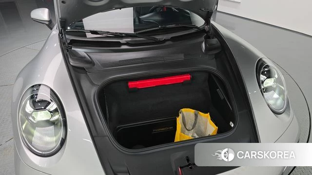 Porsche 911(992) id 4997709 из Кореи 10