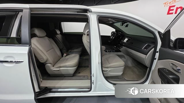 Kia The New Carnival id 5054390 из Кореи 10