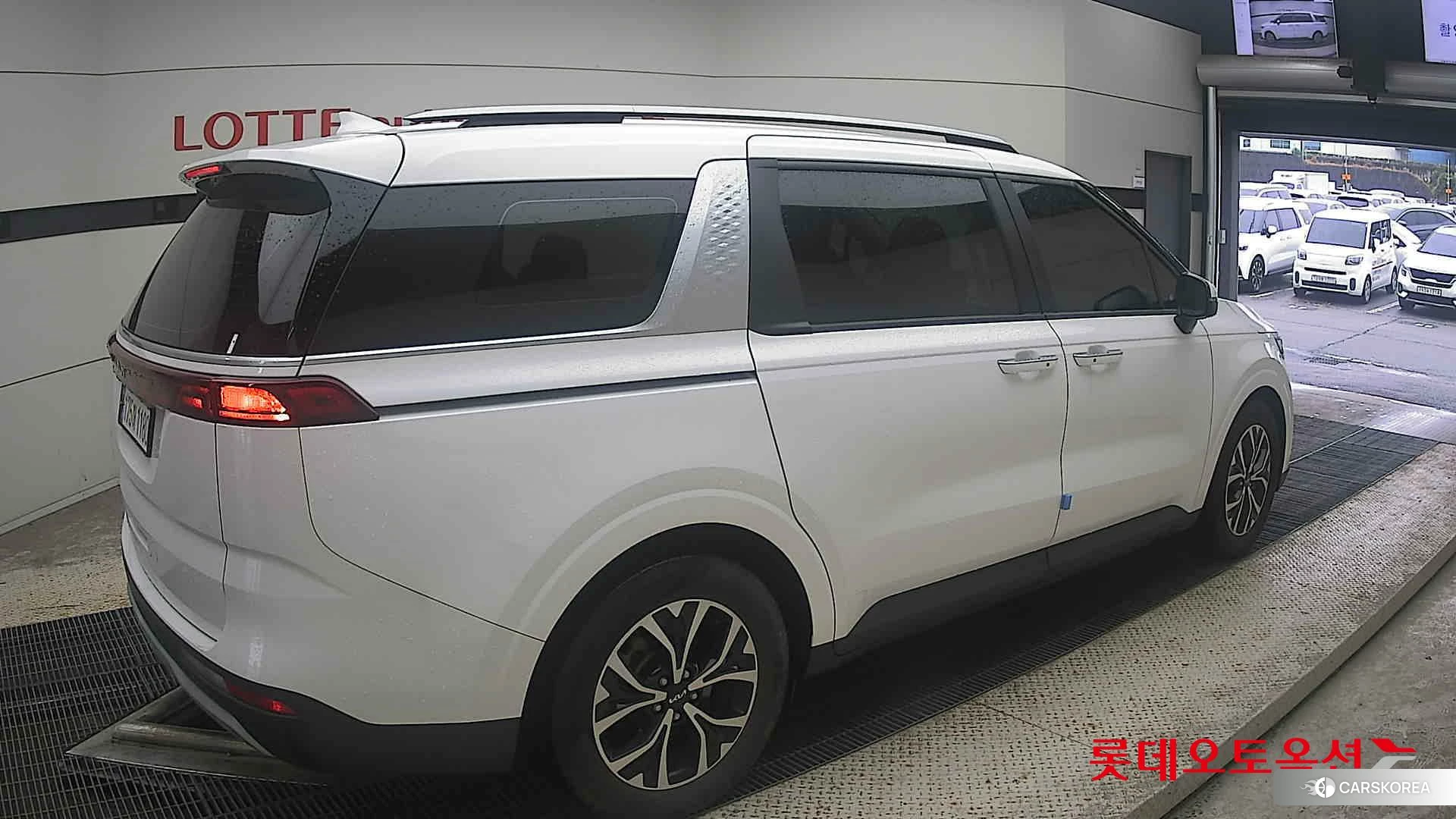 Kia Carnival id 4984730 из Кореи 10