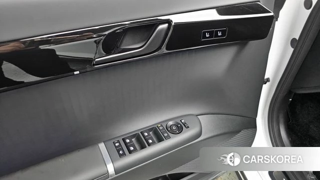 Hyundai Grandeur (GN7) id 4749205 из Кореи 10
