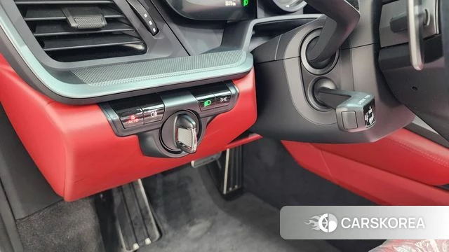 Porsche 911(992) id 4754896 из Кореи 10