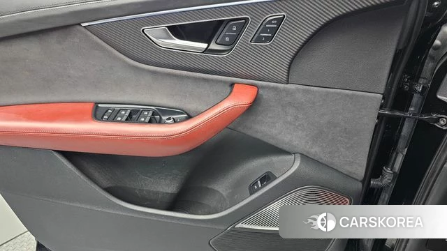 Audi SQ7 (4M) id 4782977 из Кореи 10