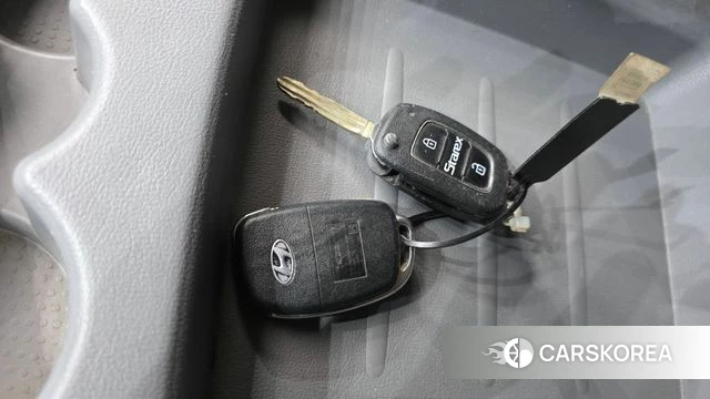 Hyundai The New Grand Starex id 4856245 из Кореи 10