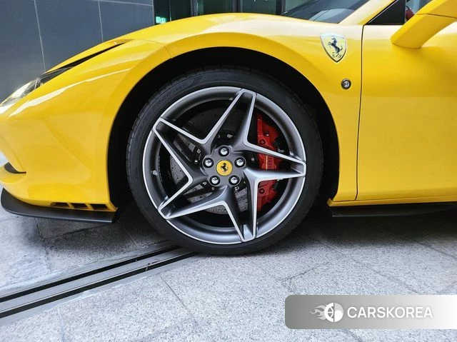 Ferrari F8 Spider id 4930045 из Кореи 10