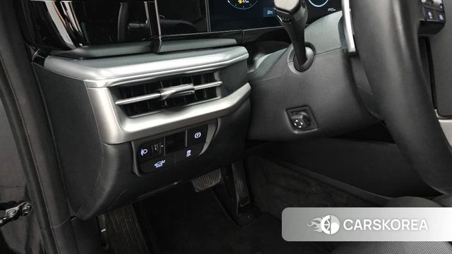Hyundai Grandeur (GN7) id 5016902 из Кореи 10
