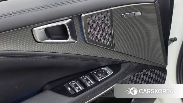 Kia The New K8 Hybrid id 5021189 из Кореи 10
