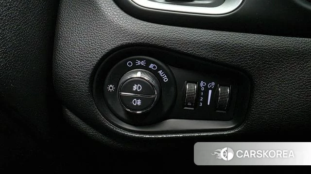 Jeep Renegade id 4960328 из Кореи 10