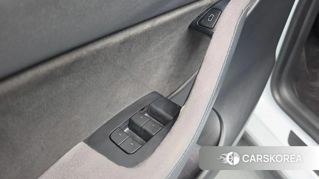 Tesla Model Y id 4986442 из Кореи 10