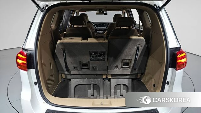 Kia The New Carnival id 5048318 из Кореи 10
