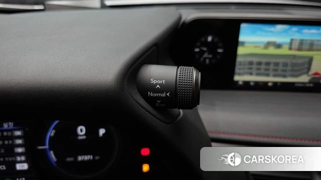 Lexus UX250h id 5028025 из Кореи 10