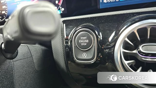Mercedes-Benz A-Class W177 id 4934679 из Кореи 10