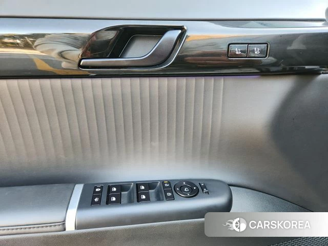 Hyundai Grandeur Hybrid (GN7) id 5021231 из Кореи 10