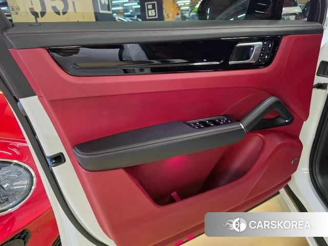 Porsche Cayenne (PO536) id 4779550 из Кореи 10