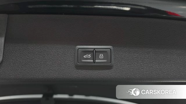 Audi e-Tron id 4921624 из Кореи 10