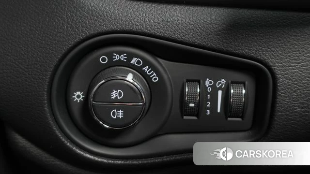 Jeep Renegade id 4923200 из Кореи 10