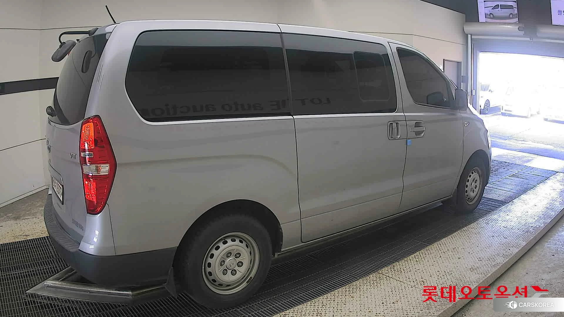 Hyundai Grand Starex id 4990068 из Кореи 10