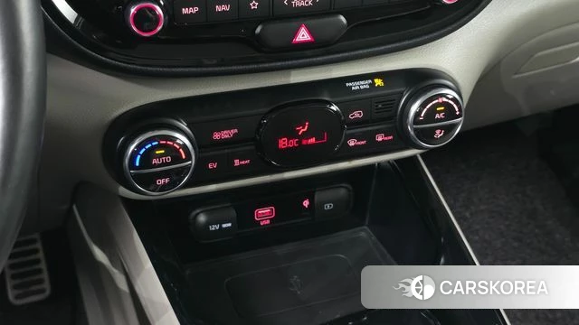 Kia Soul Booster EV id 4952841 из Кореи 10