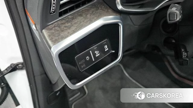 Audi A6 (C8) id 3852523 из Кореи 10