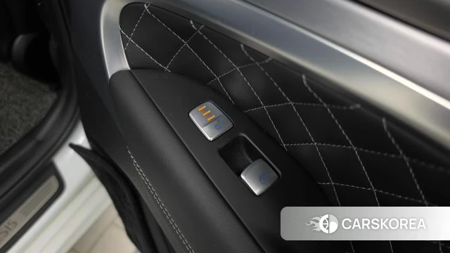 Genesis G70 id 5018112 из Кореи 10