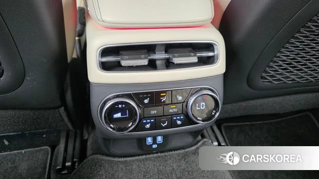 Genesis GV70 id 4965225 из Кореи 10