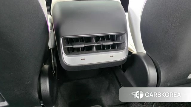 Tesla Model Y id 4696064 из Кореи 10