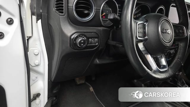 Jeep Wrangler (JL) id 4924014 из Кореи 10