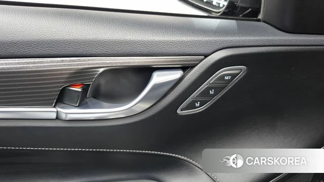 Hyundai Grandeur IG Hybrid id 5004583 из Кореи 10