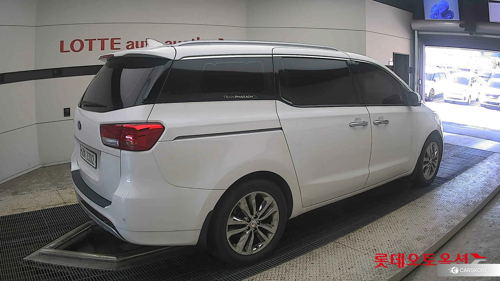 Kia Carnival id 4989989 из Кореи 10