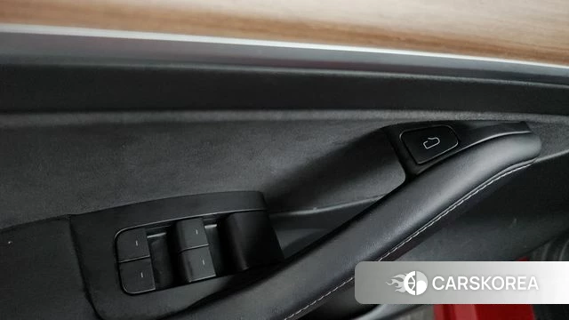 Tesla Model 3 id 4731332 из Кореи 10