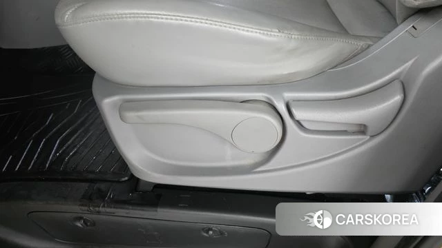 Hyundai The New Grand Starex id 4998902 из Кореи 10