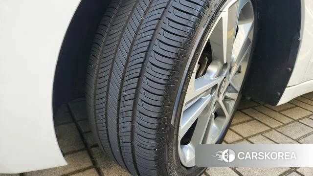Hyundai Avante AD id 4969656 из Кореи 10