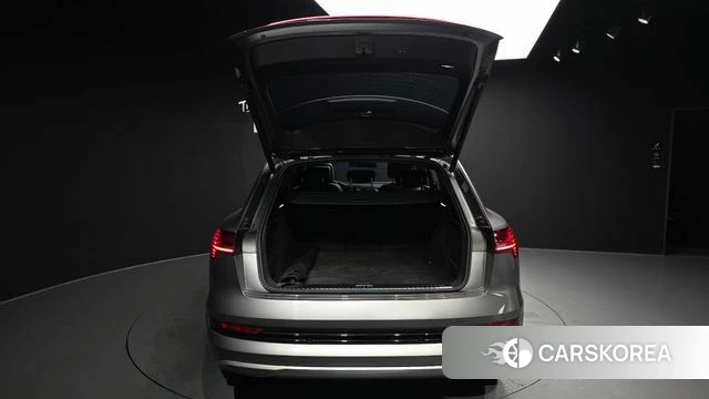 Audi e-Tron id 4625582 из Кореи 10