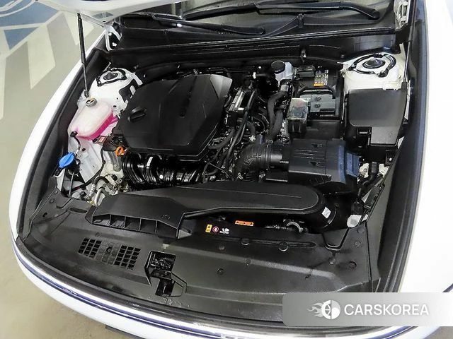 Hyundai Grandeur (GN7) id 5016340 из Кореи 10