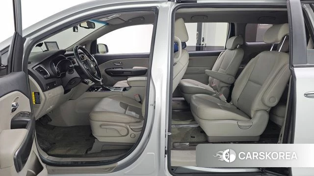 Kia The New Carnival id 4953122 из Кореи 10