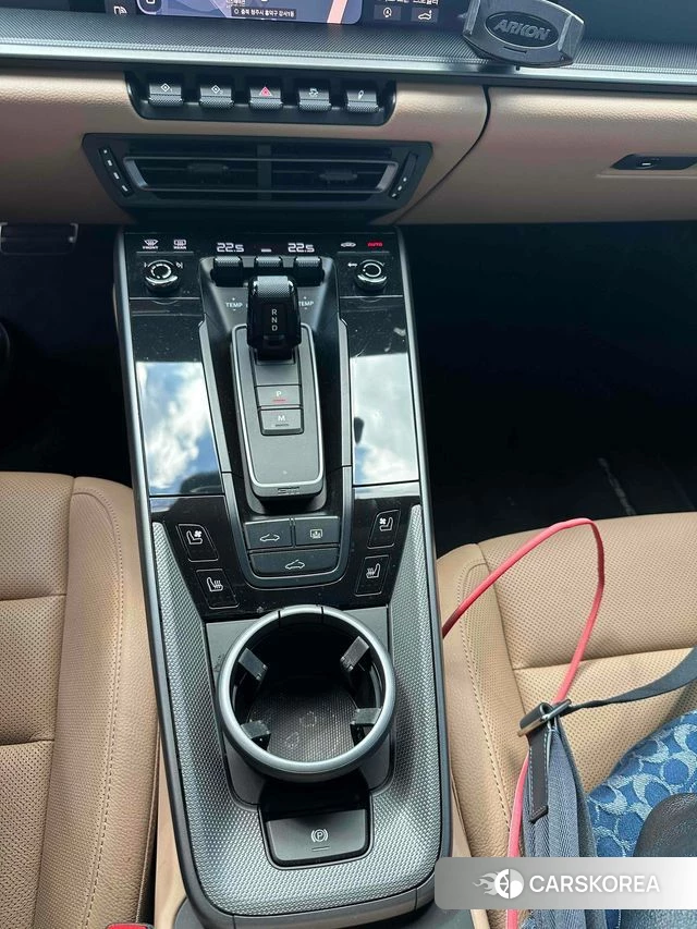 Porsche 911(992) id 4922808 из Кореи 10