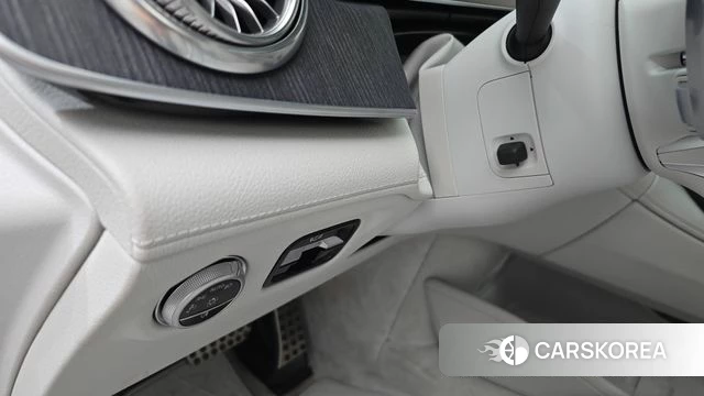 Mercedes-Benz EQS V297 id 4991538 из Кореи 10