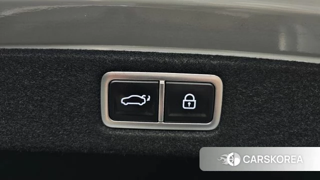 Hyundai Grandeur (GN7) id 4762939 из Кореи 10