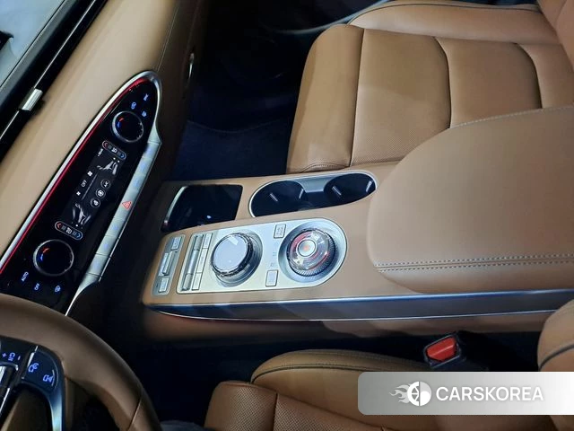Genesis GV70 id 4996277 из Кореи 10