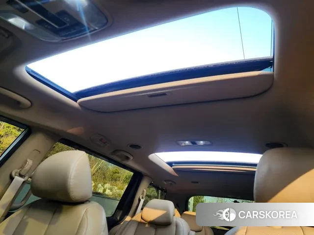 Kia The New Carnival id 3773125 из Кореи 10