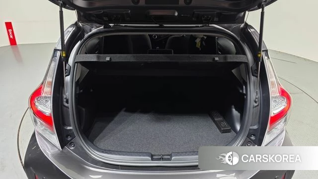 Toyota Prius C id 4988237 из Кореи 11