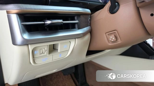 Hyundai Grandeur (GN7) id 5011446 из Кореи 11