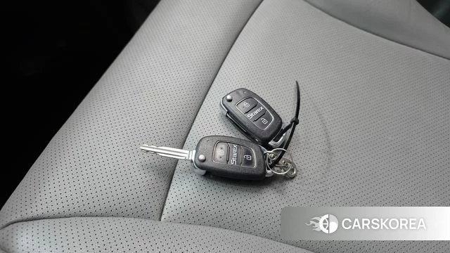 Hyundai The New Grand Starex id 4993584 из Кореи 11