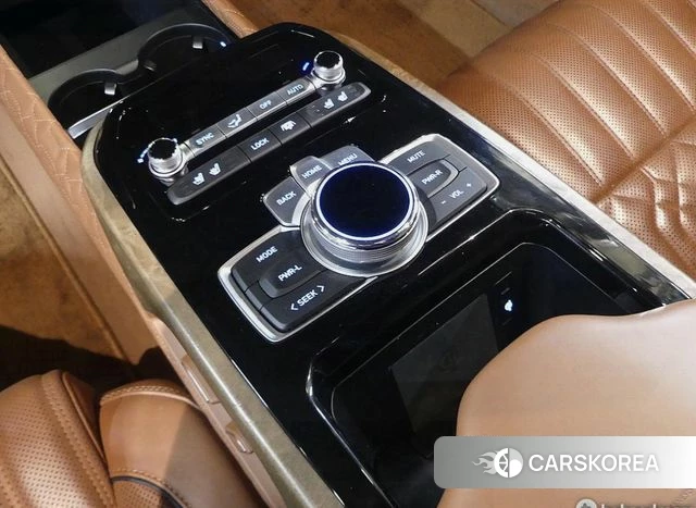 Genesis G90 id 5048195 из Кореи 12